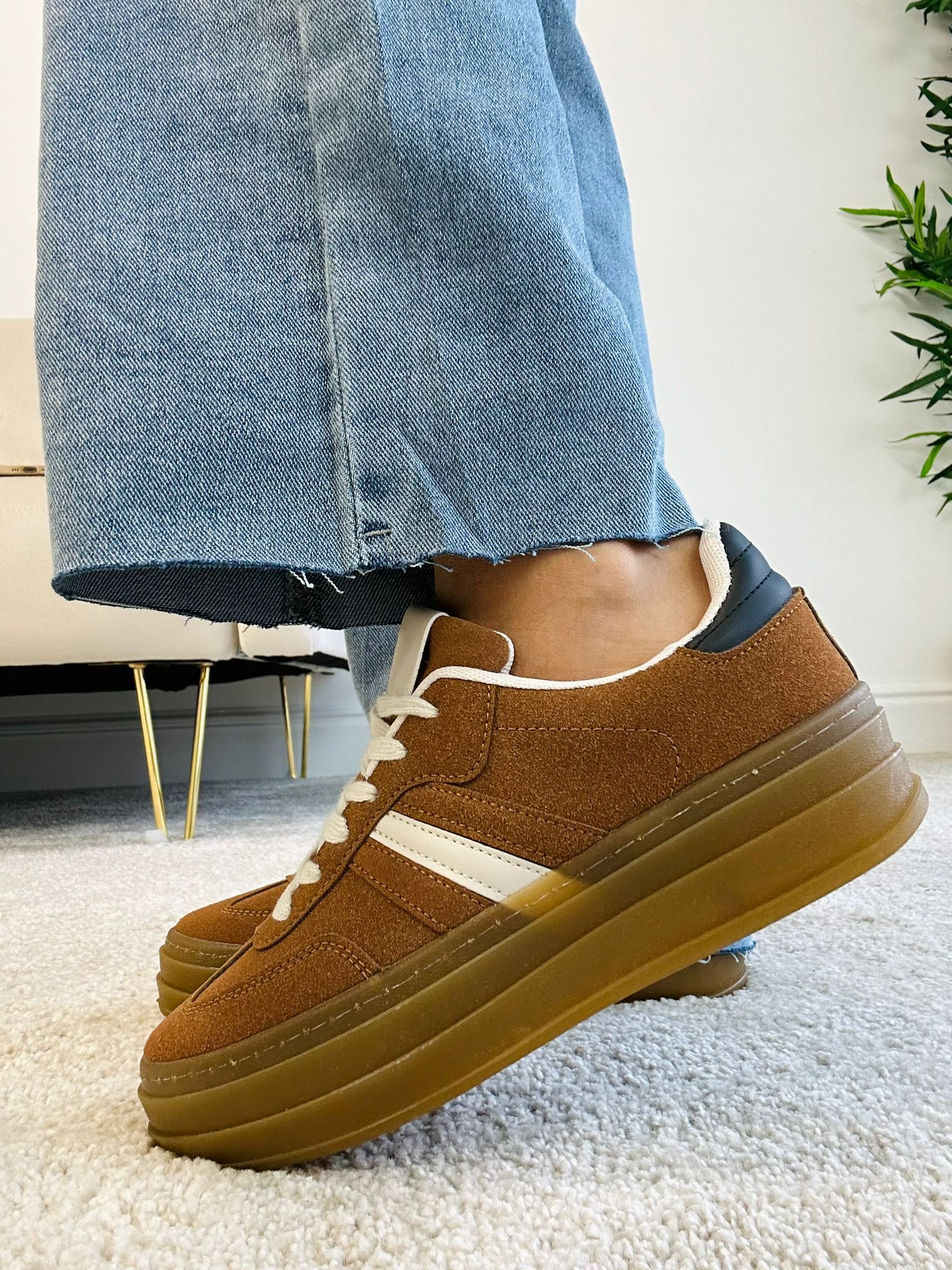 Sneakers  con suola alta - Camel