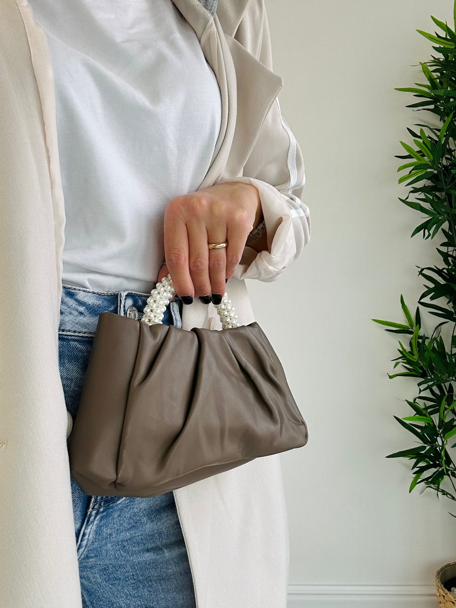 Mini-Tasche mit Perlengriff – Khaki