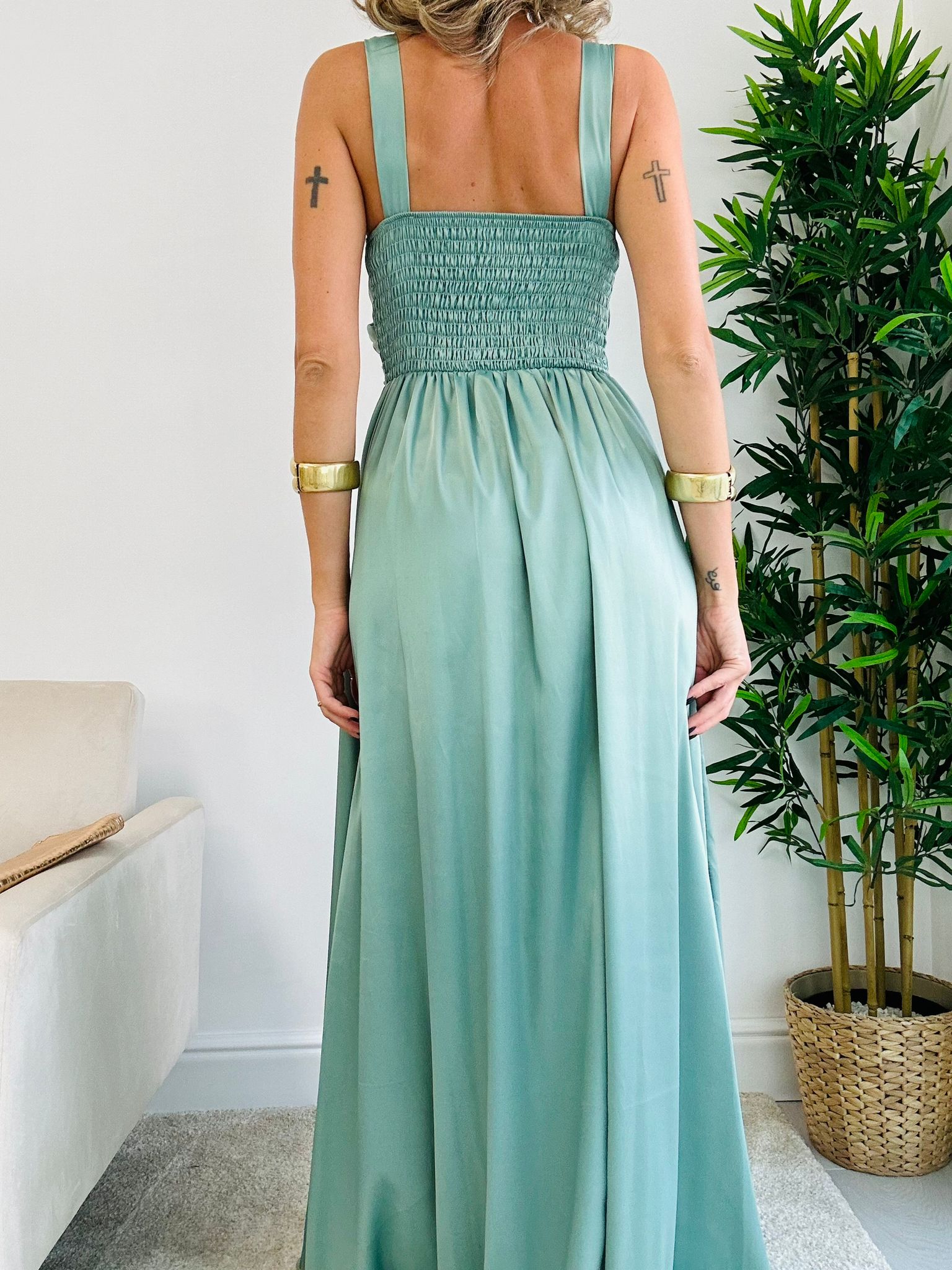 Demetra-Kleid – Salbeigrün