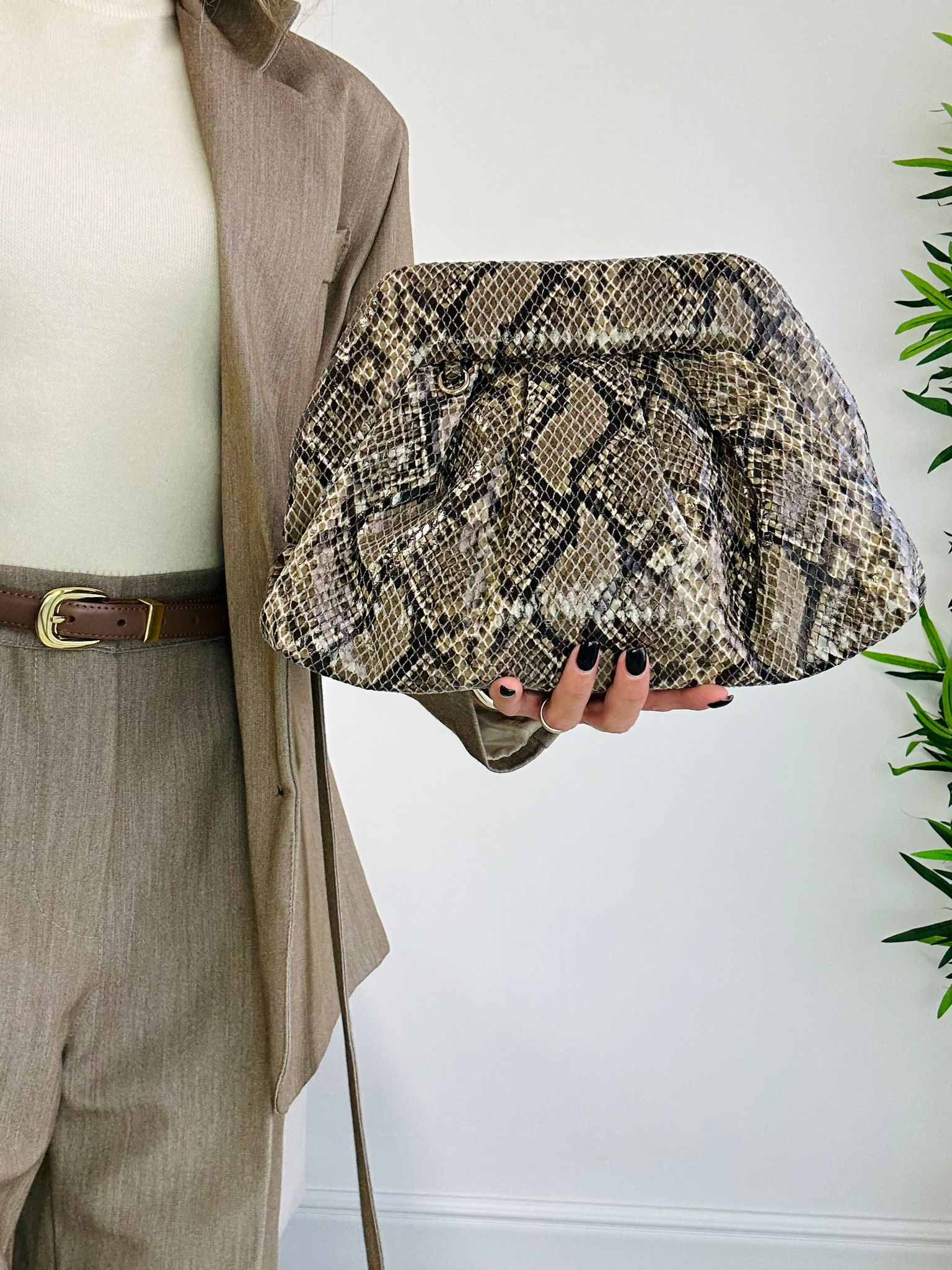 Venus-Tasche – Python-Print Khaki