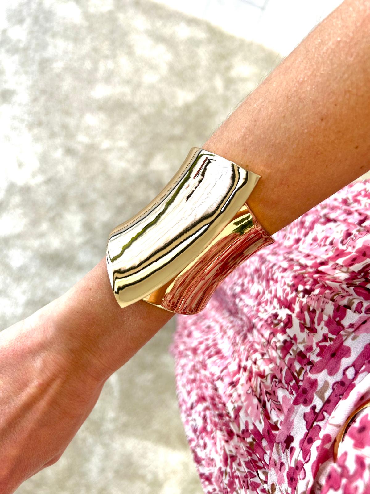 Breites starres Armband – Gold