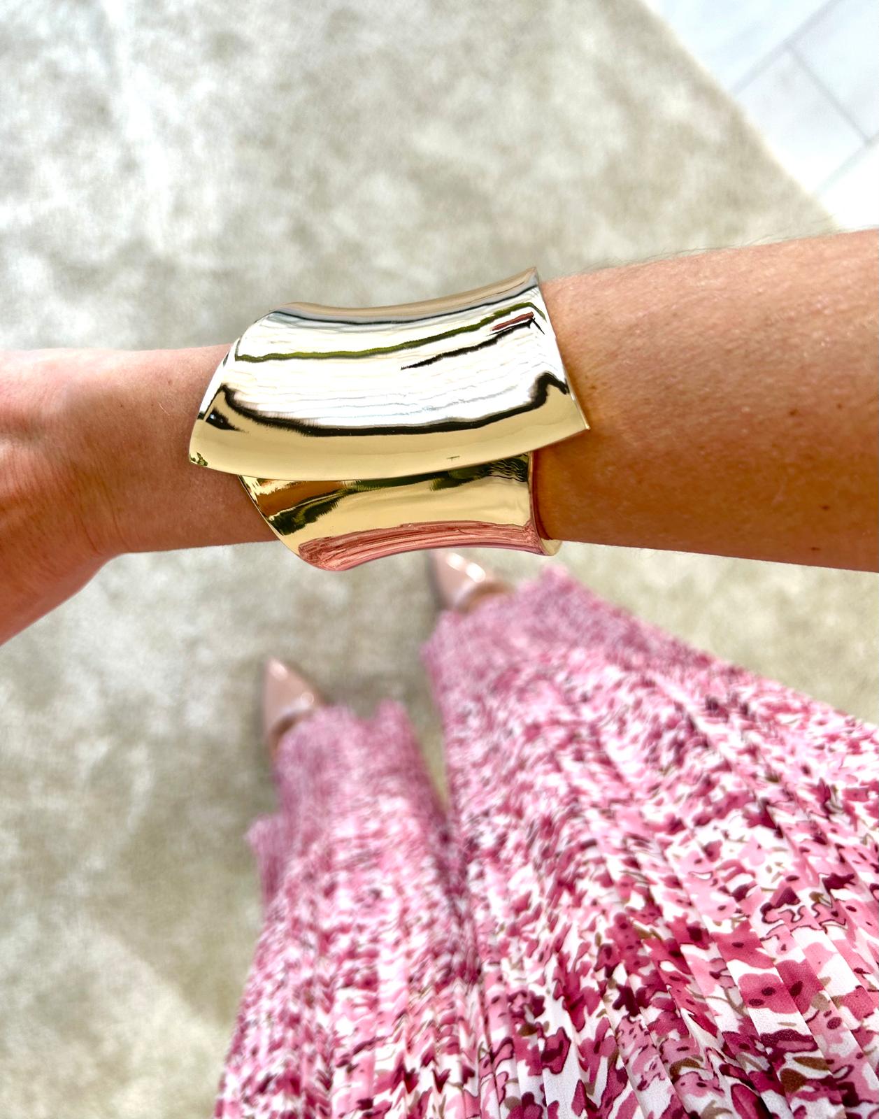 Breites starres Armband – Gold
