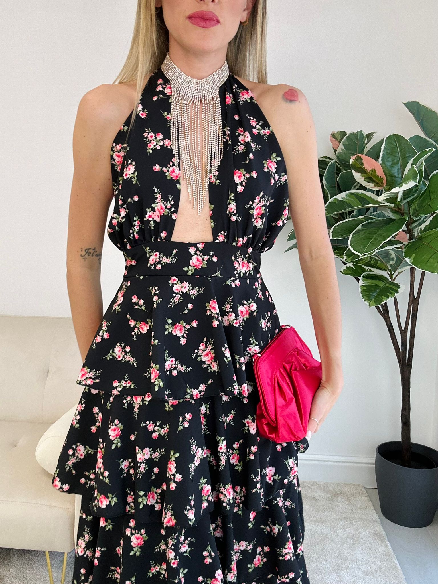 Robe Frida - Fond Noir à Fleurs Roses