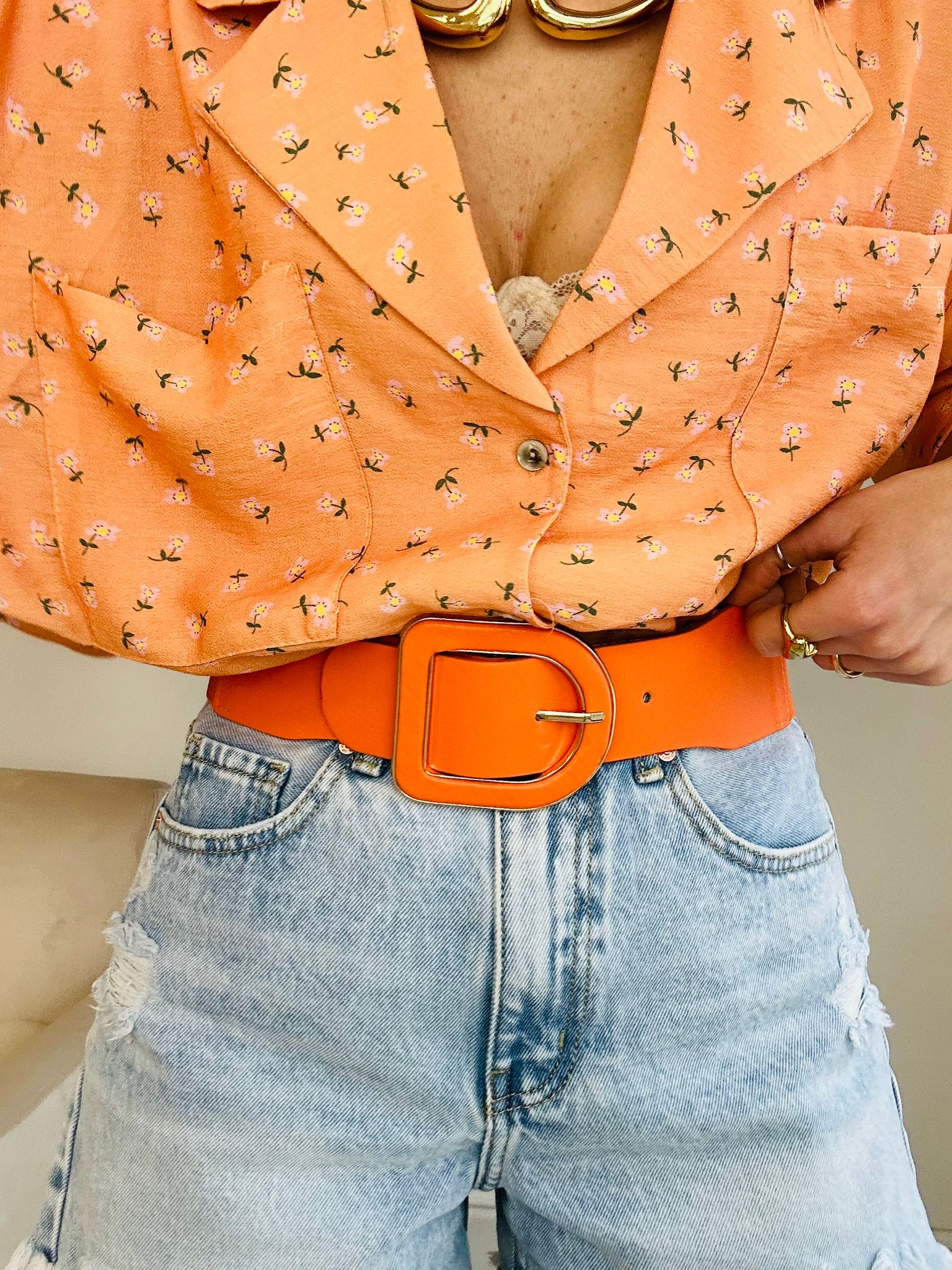 Gürtel mit Gummizug und breiter Schnalle – Orange