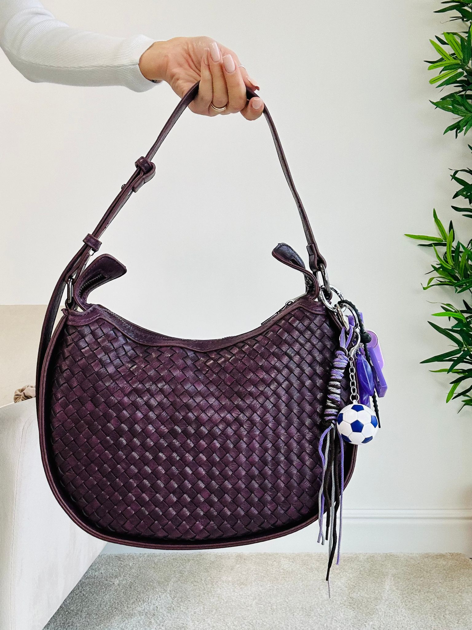 Samira-Tasche mit Anhänger – Lila