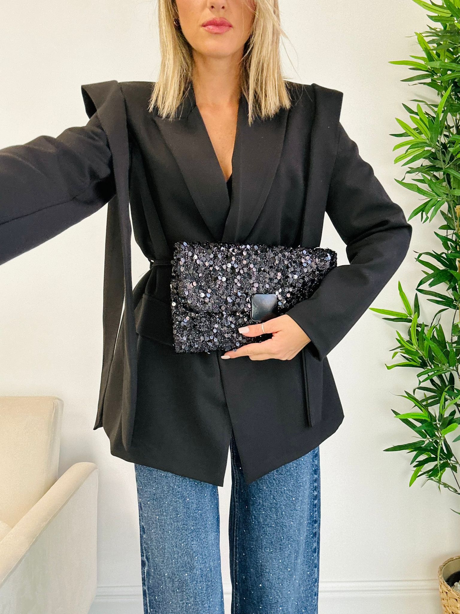 Clutch mit Pailletten – Schwarz